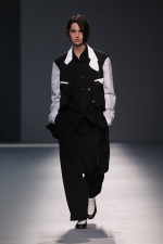 34.-adidas-FW25-Presentation-Runway