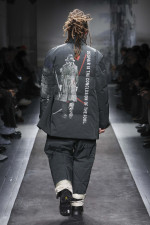 Yohji-Yamamoto-POUR-HOMME-AW25_LOOK-17back