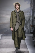 Yohji-Yamamoto-POUR-HOMME-AW25_LOOK-23