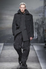 Yohji-Yamamoto-POUR-HOMME-AW25_LOOK-3