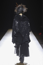 Yohji-Yamamoto-AW26_Look-28_back