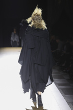 Yohji-Yamamoto-AW26_Look-32_back