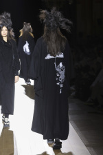 Yohji-Yamamoto-AW26_Look-42_back