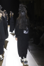 Yohji-Yamamoto-AW26_Look-43_back