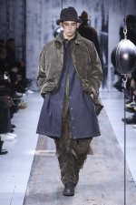 Yohji-Yamamoto-POUR-HOMME-AW26_Look-34