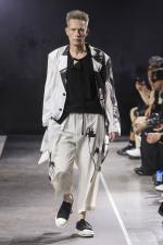 Yohji-Yamamoto-POUR-HOMME-SS25_Look-04