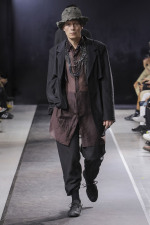 Yohji-Yamamoto-POUR-HOMME-SS25_Look-18