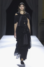 Yohji-Yamamoto-SS2026_Look-17