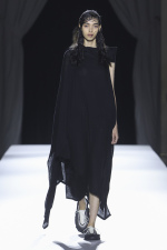Yohji-Yamamoto-SS2026_Look-19