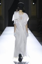 Yohji-Yamamoto-SS2026_Look-27_back