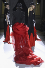 Yohji-Yamamoto-SS2026_Look-47_back